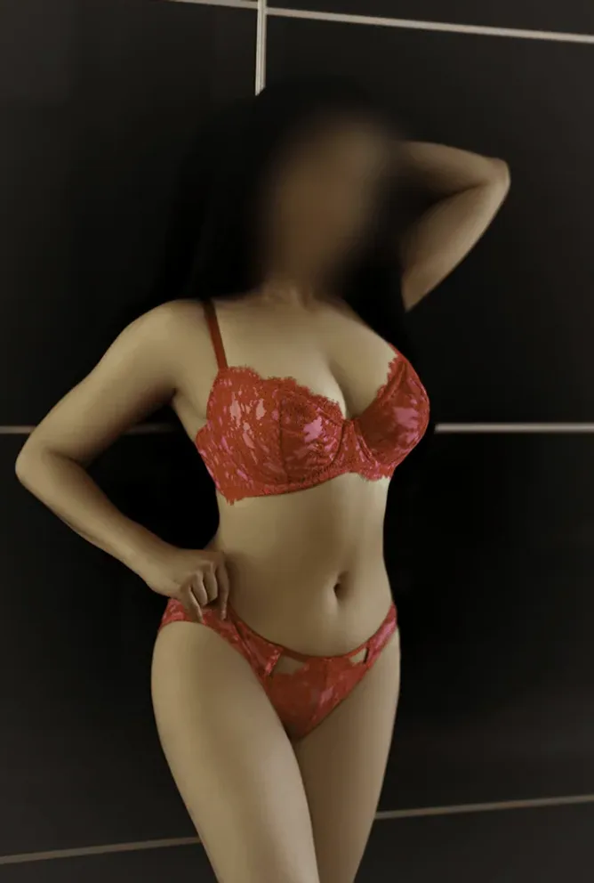 Clementine — French massage therapist in Oud-Zuid, Amsterdam · photo 3